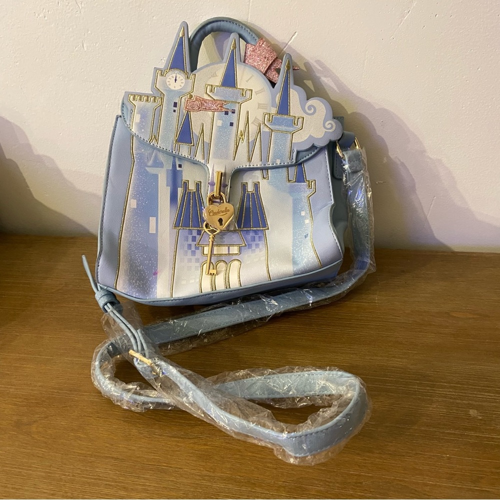 Danielle Nicole Disney Cinderella’s Royal Castle … - image 1